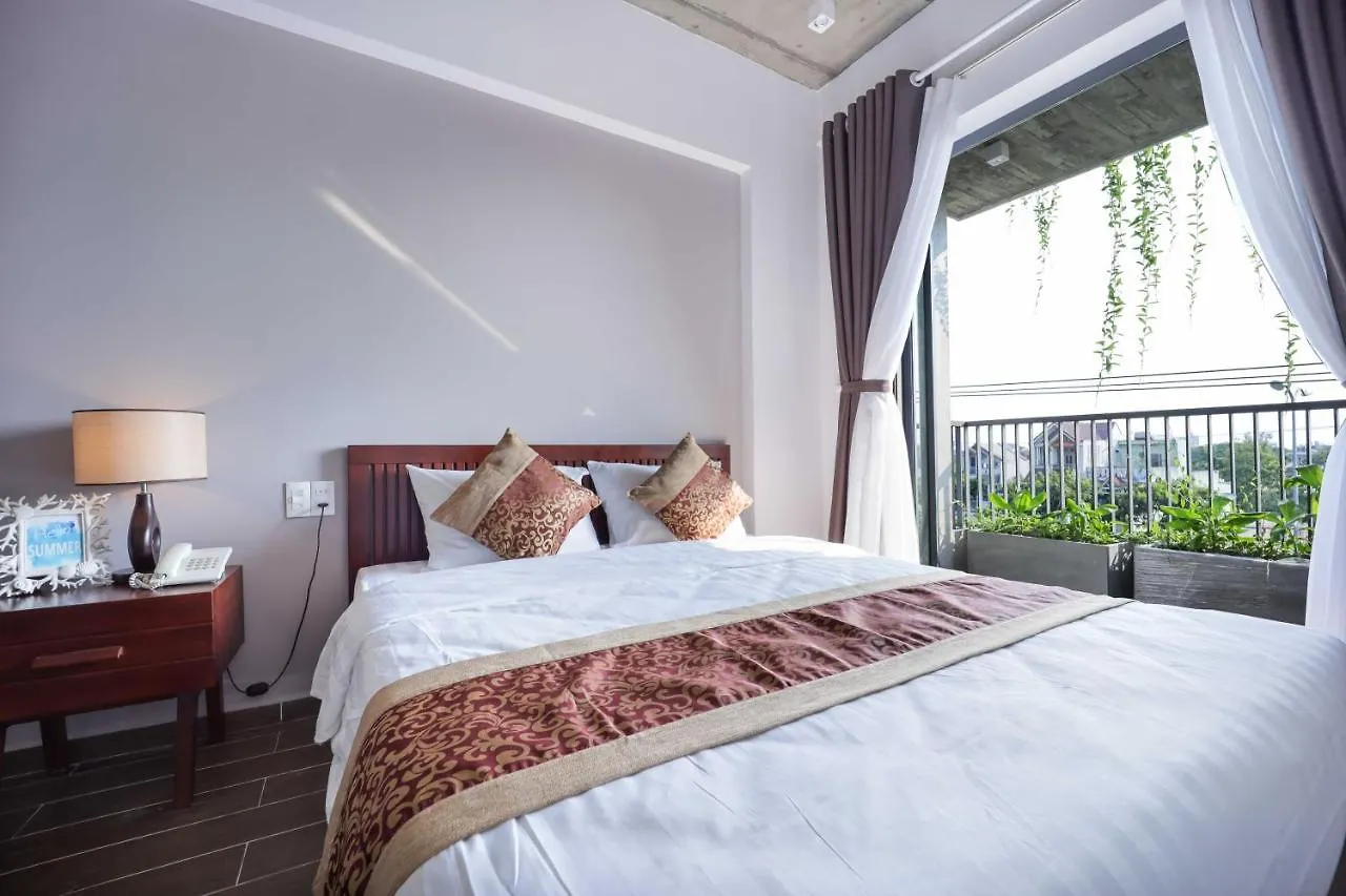 The Shine Hotel & Apartment Da Nang 3*,