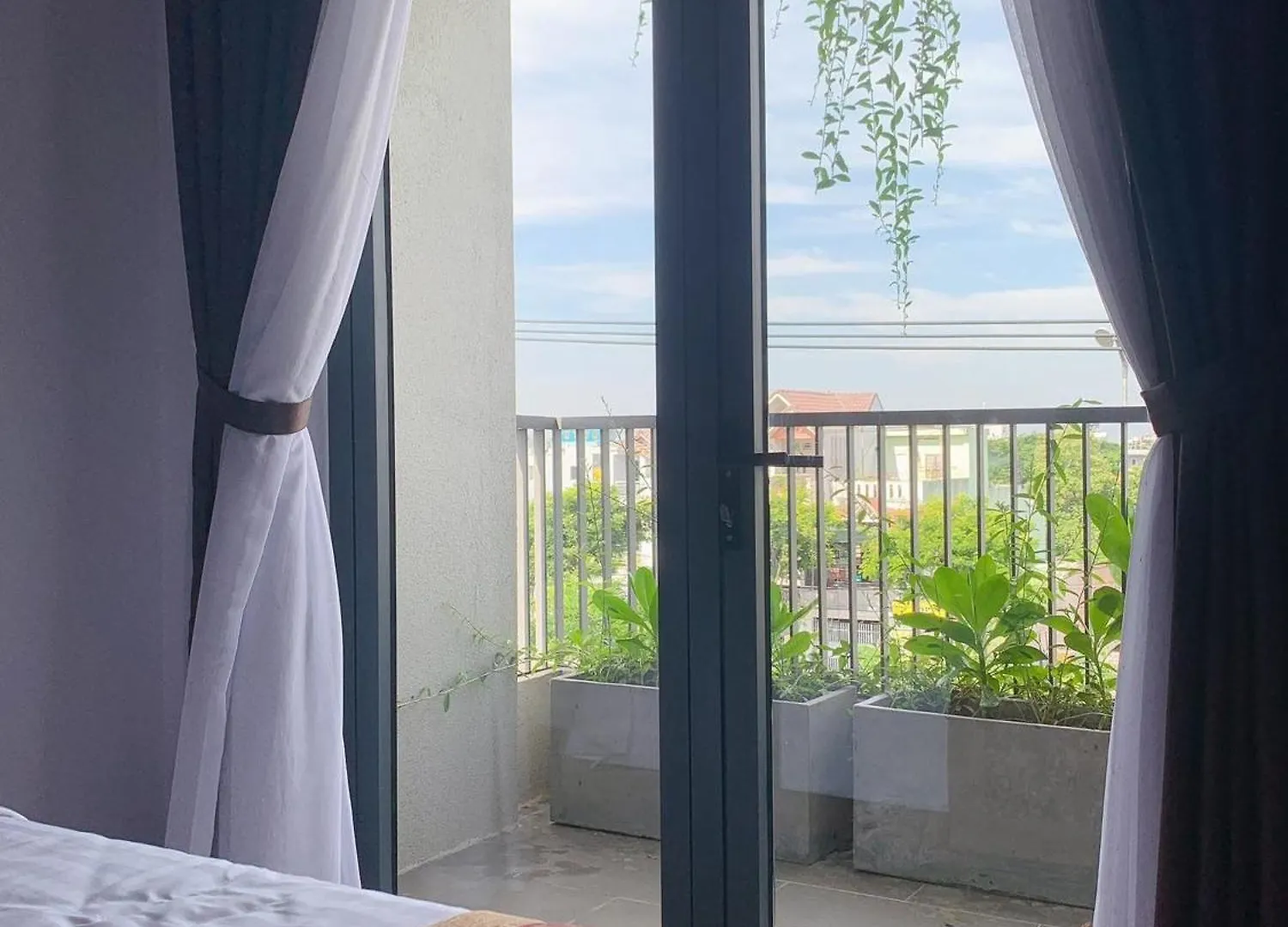The Shine Hotel & Apartment Da Nang 3*,  Vietnam