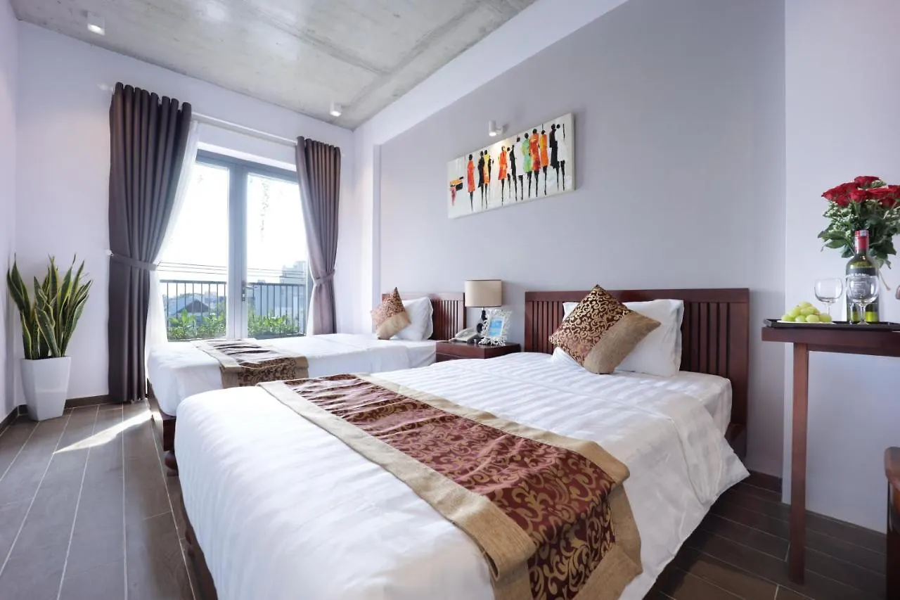 ***  The Shine Hotel & Apartment Da Nang Vietnam