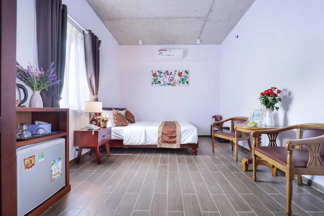 The Shine Hotel & Apartment Da Nang 3*,