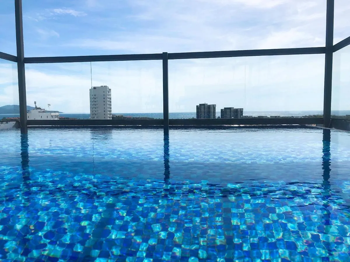 The Shine Hotel & Apartment Da Nang 3*,